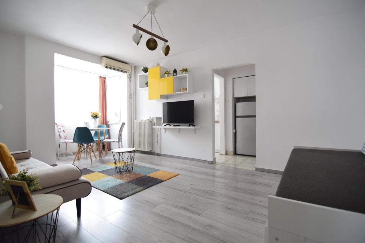 Cozy Apartment Balcescu Bucareste Exterior foto