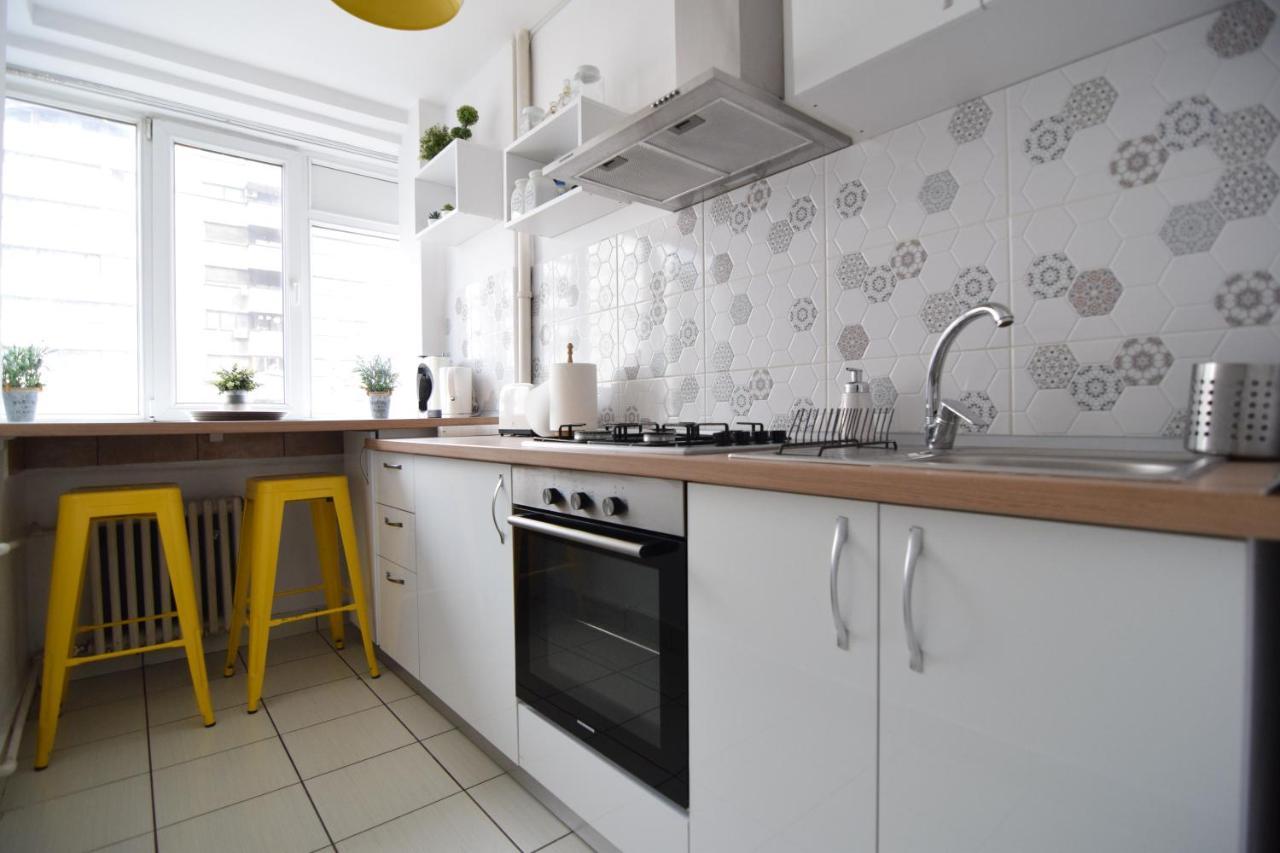 Cozy Apartment Balcescu Bucareste Exterior foto